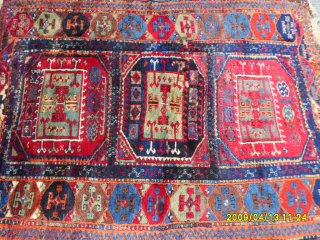 Antique Anatolian Sivas Kurdish Rug
Size: 185 x 135 cm.
Mail: makifhali@yahoo.com                       