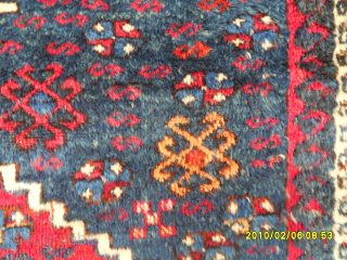 Antique Konya Cihanbeyli Kurdish Rug Size:133 x 105 cm. Mail: makifhali@yahoo.com                      