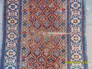 Antique Caucasian Kuba Runner
Size: 405 x 95 cm.
Mail: makifhali@yahoo.com                        