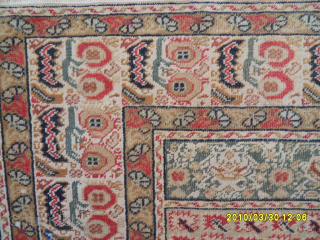 Antique Apple Border Ghördes Rug Size: 126 x 93 cm. Mail: makifhali@yahoo.com                     