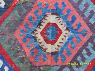 Antique Hotamısh Dragon Dizayn Anatolian Kilim
Size: 310 x 127 cm.
Mail: makifhali@yahoo.com                      