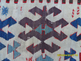 Antique Hotamısh Dragon Dizayn Anatolian Kilim
Size: 310 x 127 cm.
Mail: makifhali@yahoo.com                      