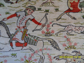 Seiden Hereke Hunting Scene
Size: 65 x 95 cm.
Mail: makifhali@yahoo.com                        