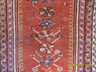 Antique Anatolian Milas Rug
Size: 137 x 101 cm.
Mail: makifhali@yahoo.com                        