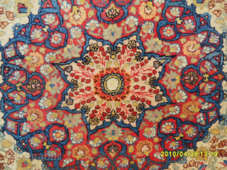 Antique Hacı Celili Rug
Size: 173 x 138 cm.
Mail: makifhali@yahoo.com                        
