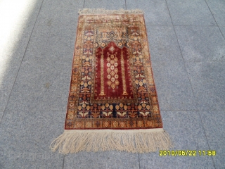 Anatolıan Kayseri Silk Prayer Carpet inside the silver metals. size: 108x58 cm.                     