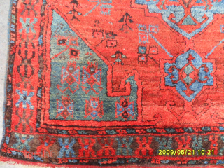 Antique Anatolian Konya Rug
Size: 285 x 140 cm.
Mail: makifhali@yahoo.com                        
