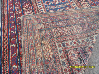 Antique Caucasian Chichi Rug
Size: 202 x 127 cm.
Mail: makifhali@yahoo.com                        