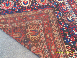 Antique Caucasian Karabag Rug
Size:190 x 140 cm.
Mail: makifhali@yahoo.com                         