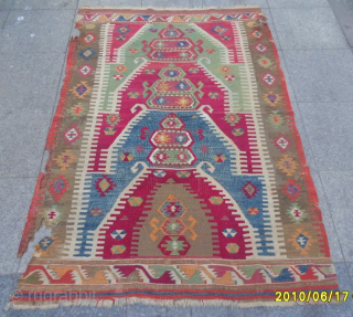 Rare Antıque Anatolian with stairs Kelim Realy Good Piece. size: 170x115
Communication mail: makifhali@yahoo.com. Mobile: +905324212758...