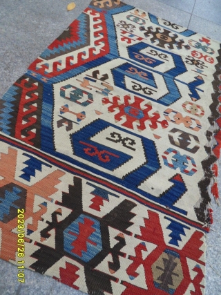 Antique Anatolian Fragment Kilim
size: 131x80 cm.                           