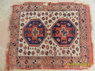 Antıque Anatolıan Bergama Carpet size: 102x93
makifhali@yahoo.com