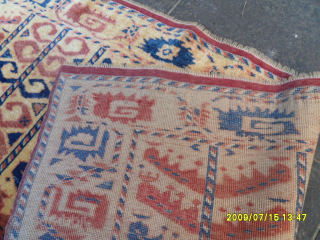 Turkmen Asmalyk 30-40 Years Old White Background
Size: 150 x 70 cm.
Mail: makifhali@yahoo.com                     