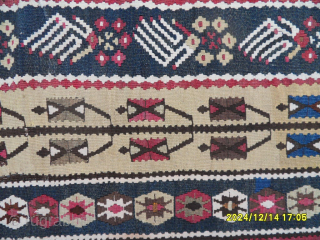 Antique Anatolian Erzurum Kilim Size:175 x 123 cm. Mail: makifhali@yahoo.com                       