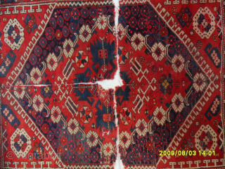 Antique Bergama Fragment
Size: 135 x 97 cm.
Mail: makifhali@yahoo.com                         