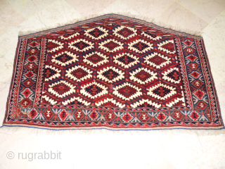 Antıque Turkoman Asmalık All Natural Colors And Perfect size: 122x80
Mail: makifhali@yahoo.com
GSM: +905324212758                     