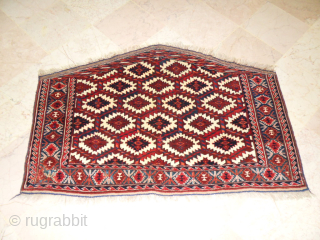 Antıque Turkoman Asmalık All Natural Colors And Perfect size: 122x80
Mail: makifhali@yahoo.com
GSM: +905324212758                     