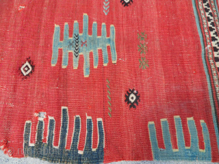 Rare Antıque Anatolıan Kelim Fragment size.137x68
Mail.makifhali@yahoo.com
GSM.+905324212758