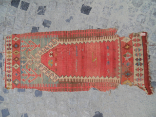 Rare Antıque Anatolıan Prayer Fragment Kelim size: 153x65
Mail.makifhali@yahoo.com
GSM:+905324212758