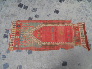 Rare Antıque Anatolıan Prayer Fragment Kelim size: 153x65
Mail.makifhali@yahoo.com
GSM:+905324212758