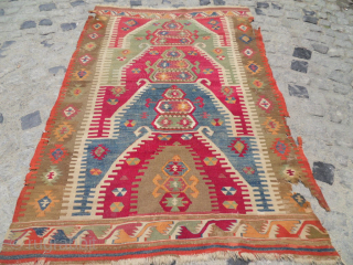 Rare Antıque Anatolıan with stairs Kelim Very Nice size:170x115
Mail.makifhali@yahoo.com
GSM:+905324212758