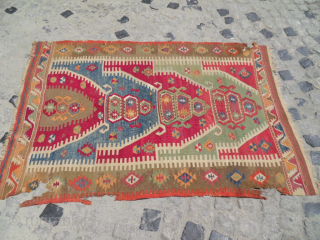 Rare Antıque Anatolıan with stairs Kelim Very Nice size:170x115
Mail.makifhali@yahoo.com
GSM:+905324212758