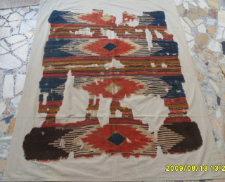 Antique Manastır Kilim
Size: 205 x 165 cm.
Mail: makifhali@yahoo.com                         
