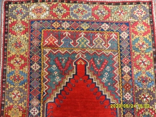 Antique Anatolian Mucur Rug size:166x121 cm.                           