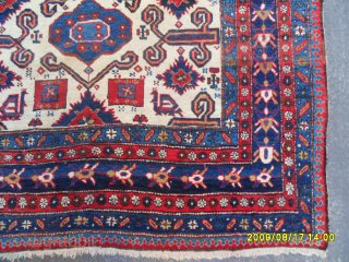Antique Caucasian White Floor Prepedil Rug
Size: 240 x 153 cm.
Mail: makifhali@yahoo.com                      