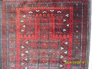 Antique Green Floor Baluch Rug Size: 110x83 cm. Mail: makifhali@yahoo.com                       