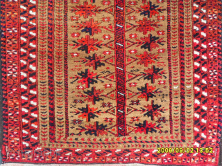 Antique Baluch Rug
Size: 117 x 79 cm.
Mail: makifhali@yahoo.com                         