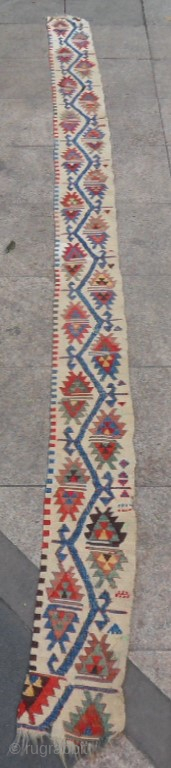 Antique Anatolian Kilim Border
Size: 350 x 22 cm.
Mail: makifhali@yahoo.com                        