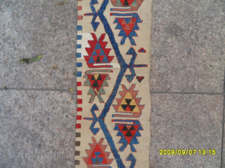 Antique Anatolian Kilim Border
Size: 350 x 22 cm.
Mail: makifhali@yahoo.com                        
