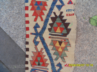 Antique Anatolian Kilim Border
Size: 350 x 22 cm.
Mail: makifhali@yahoo.com                        