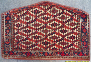 Antique Turkmen Asmalyk
Size: 112 x 75 cm.
Mail: makifhali@yahoo.com                         