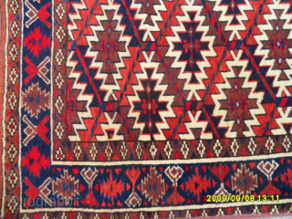 Antique Turkmen Asmalyk
Size: 112 x 75 cm.
Mail: makifhali@yahoo.com                         