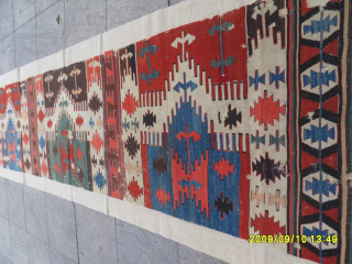 Antique Anatolian Konya Karapınar Saf Kilim
Size: 280 x 72 cm.
Mail: makifhali@yahoo.com                      