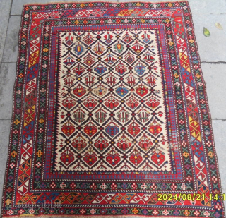 Antique Caucasian Shirvan Marashali RUG

SİZE: 146X124 CM.

MAİL: makifhali@yahoo.com                         