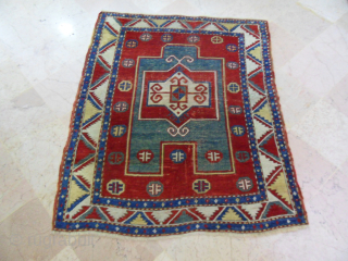 Antıque Caucasıan Fahrola Kazak. size: 146x120 
mail. makifhali@yahoo.com                         