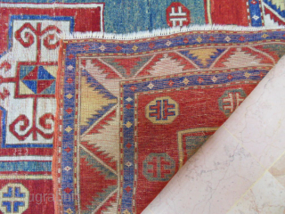 Antıque Caucasıan Fahrola Kazak. size: 146x120 
mail. makifhali@yahoo.com                         