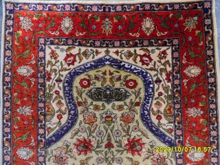 Antique Hereke Silk Carpet 
Size: 88x59 cm.                          