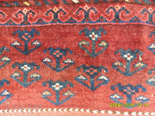 Antique Ensi Rug
Size: 205 x 147 cm.
Mail: makifhali@yahoo.com                         