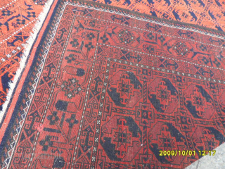 Antique Baluch Rug
Size: 265 x 140 cm.
Mail: makifhali@yahoo.com                         