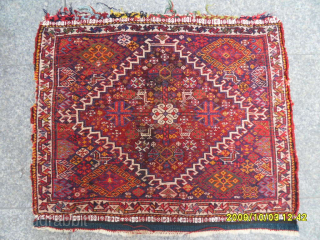 Antique Shiraz Qashqai Bagface
Size: 73 x 62 cm.
Mail: makifhali@yahoo.com                        