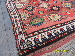 Antique Gabbeh Rug
Size: 180 x 150 cm.
Mail: makifhali@yahoo.com                         