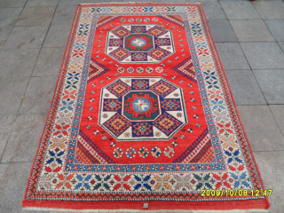 Anatolian Balıkesir Rug
Size: 225 x 153 cm.
Mail: makifhali@yahoo.com                         
