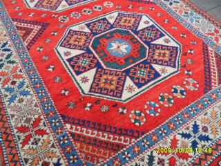 Anatolian Balıkesir Rug
Size: 225 x 153 cm.
Mail: makifhali@yahoo.com                         