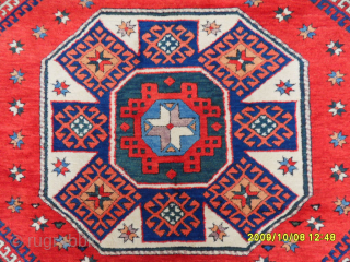 Anatolian Balıkesir Rug
Size: 225 x 153 cm.
Mail: makifhali@yahoo.com                         