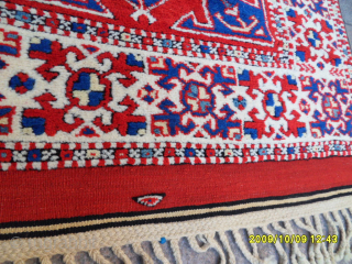 Anatolian Balıkesir Rug 
Size: 160 x 135 cm.
Mail: makifhali@yahoo.com                        