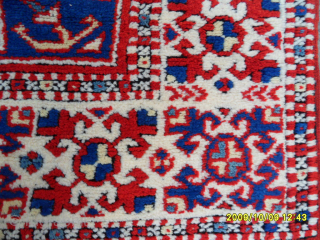 Anatolian Balıkesir Rug 
Size: 160 x 135 cm.
Mail: makifhali@yahoo.com                        